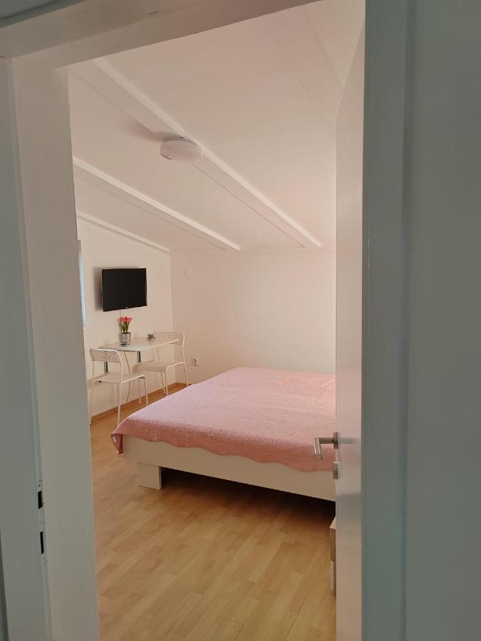 Guesthouse Resan 메덜린 외부 사진